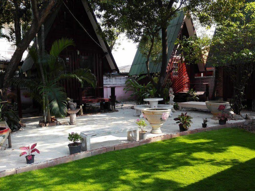 Bnr Resorts Bangkok Exterior photo