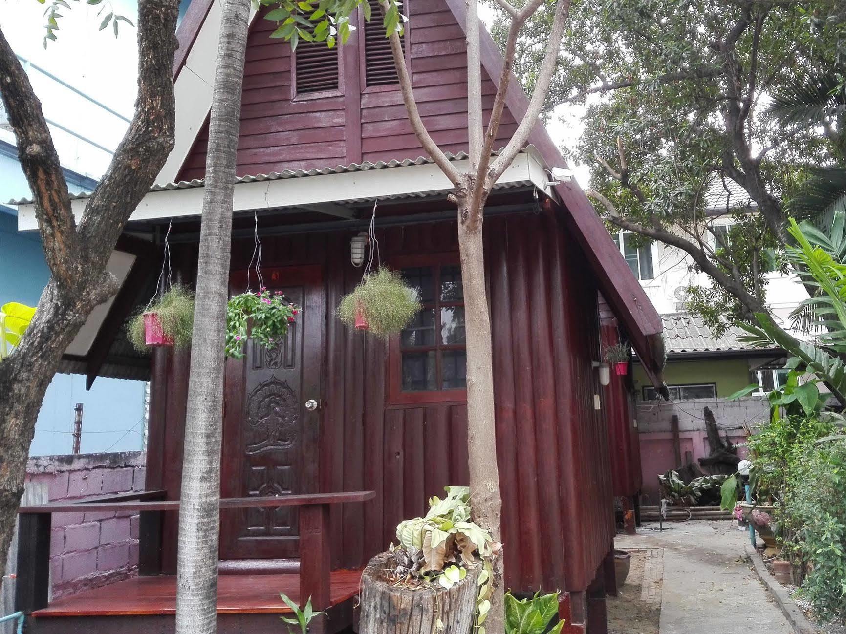 Bnr Resorts Bangkok Exterior photo